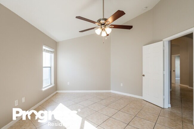 Building Photo - 7640 Hidden Cypress Dr