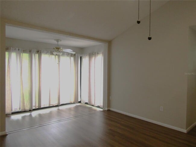 Building Photo - 4550 Morningside