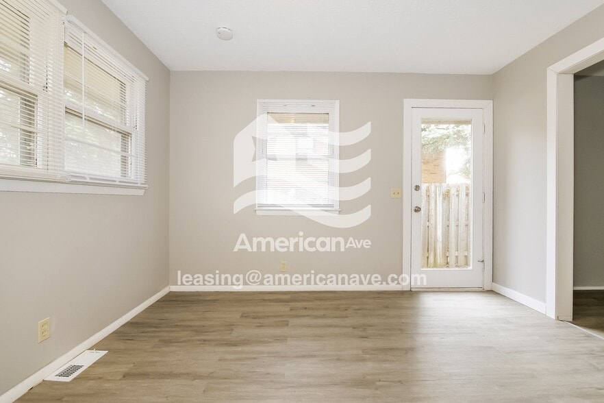 Building Photo - 8549 Meredith Ave