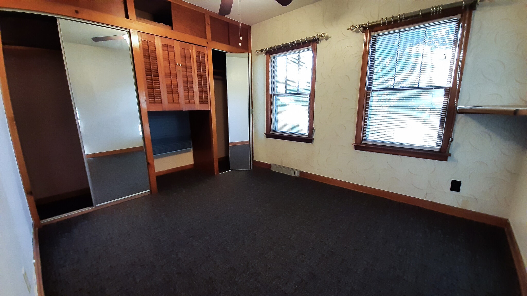 1st Bedroom 1.2 - 821 10th St W