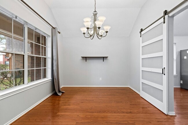 Building Photo - 24406 Glenthorpe Ct