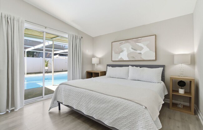 Building Photo - Charming Sarasota Retreat –4-Bedroom/3-Bathroom Modern Pool Home Near Everything!