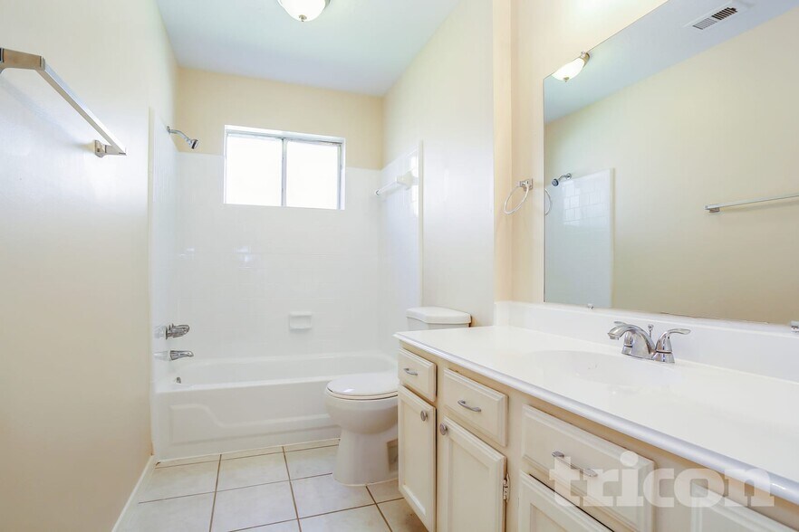 Building Photo - 3206 Sedgeborough Dr
