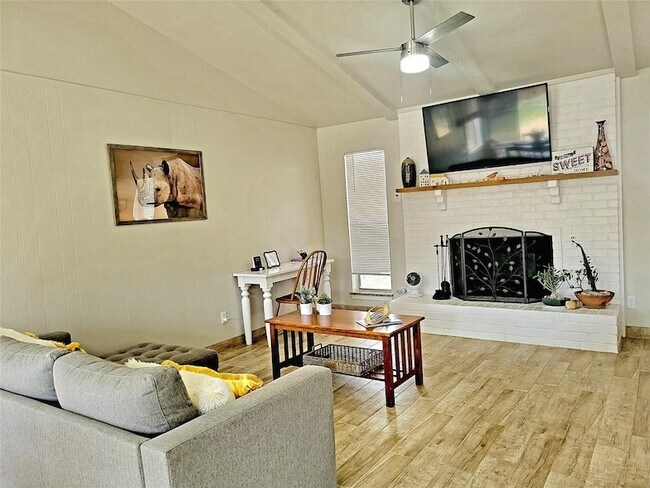 Building Photo - 5526 Excalibur Dr