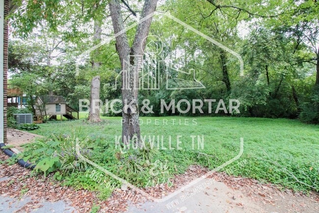 Building Photo - 8637 Glen Echo Dr