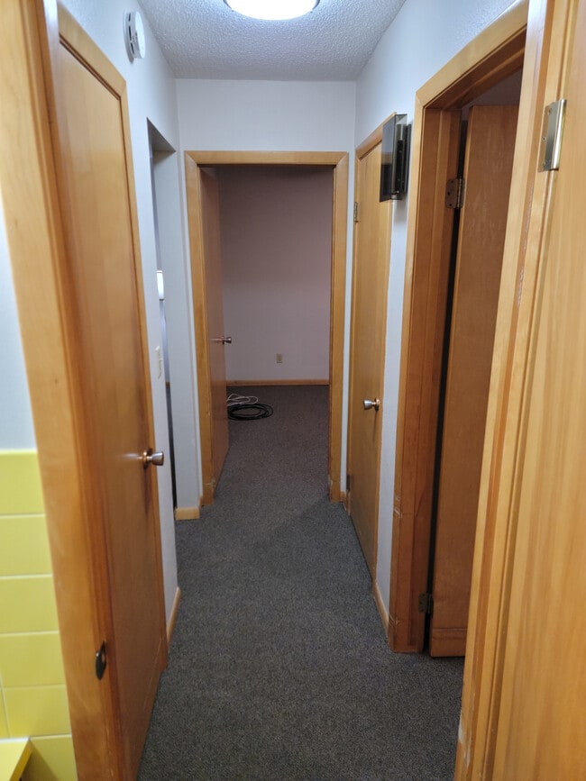 Hallway - 1479 Redfield St