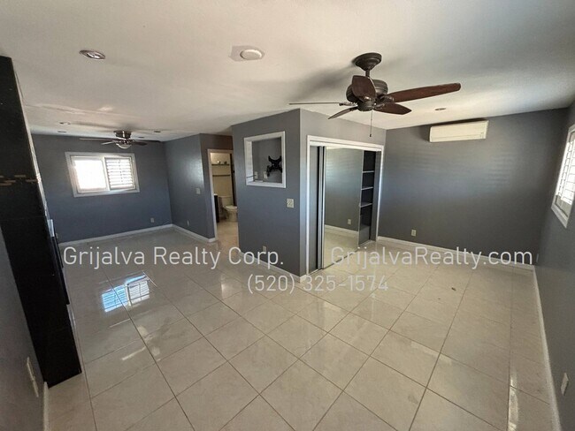 Building Photo - 1444 S Palo Verde Ave