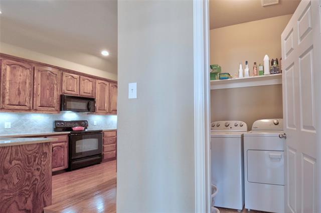 Building Photo - 10232 Benwick Dr