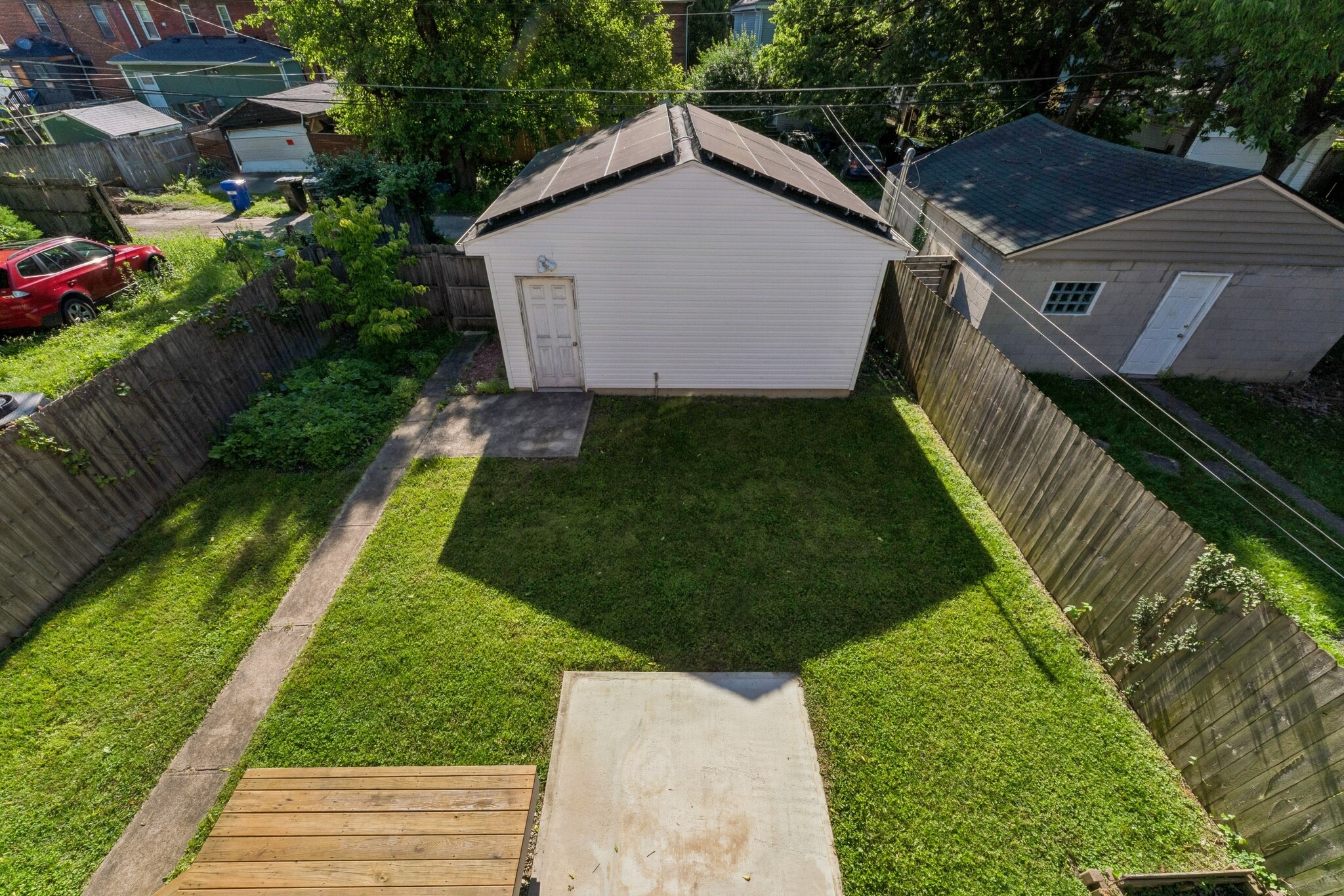 detached 2 car garage - 382 Morrison Ave