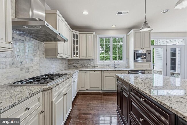 Building Photo - 1751 Tysons Crest Ln