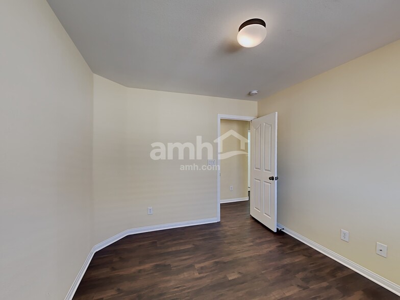 Building Photo - 37 Harbor Pines Ct
