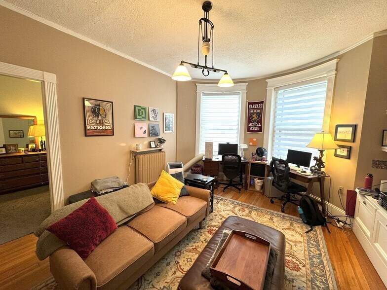 Building Photo - 30 Peterborough St