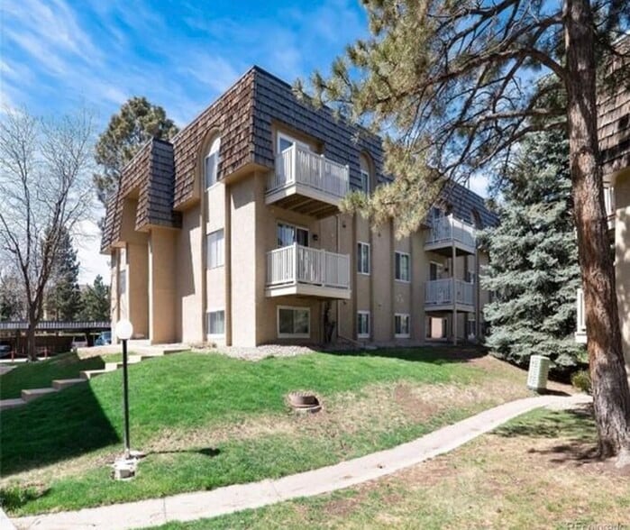 Building Photo - 7615 E Quincy Ave