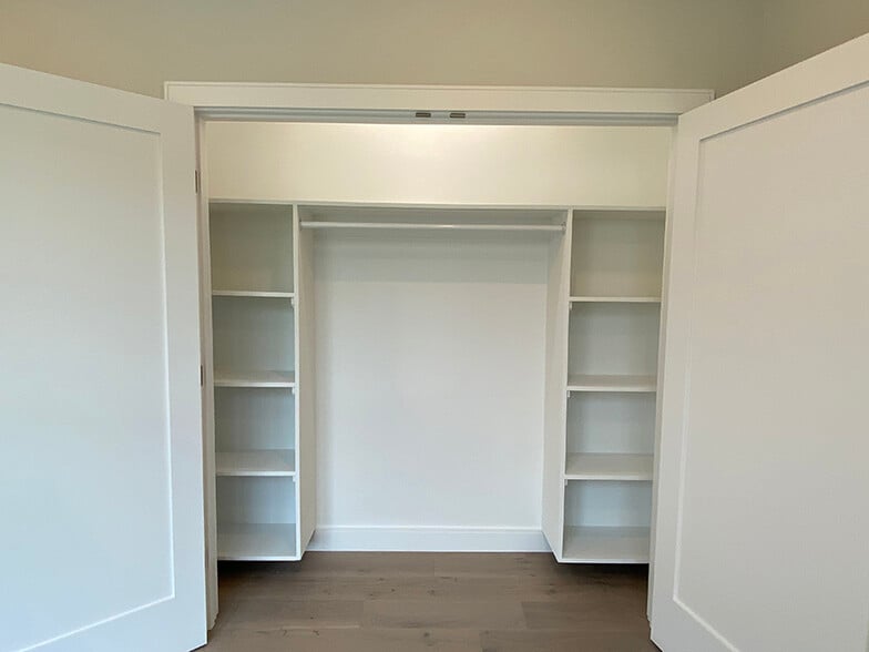 Building Photo - 32 Cummins Hwy