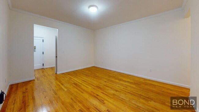 Building Photo - 620 W 171st St