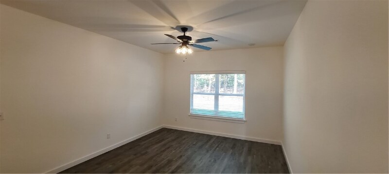 Building Photo - 5 Hawthorn Ln