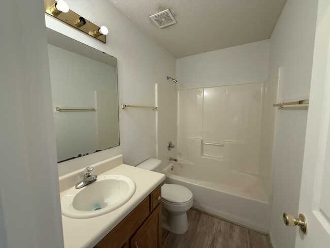 Building Photo - 2678 Hidden Estates Cir