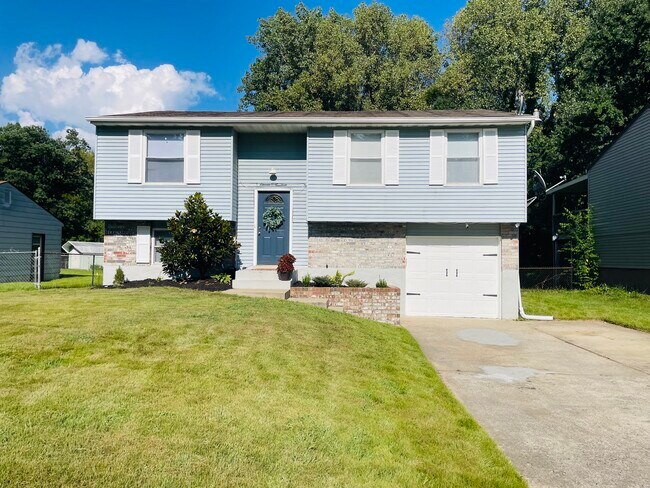 Primary Photo - 11019 Neptune Pl