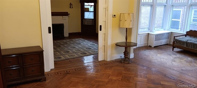 Building Photo - 84-36 Abingdon Rd