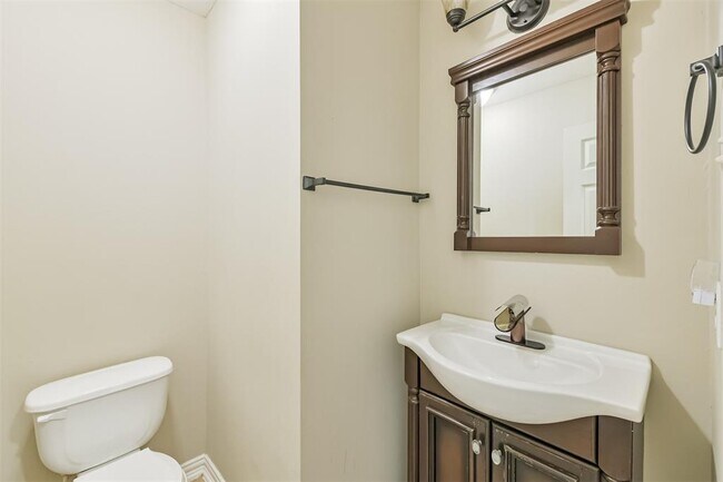 Building Photo - 10510 Barnstable Ct