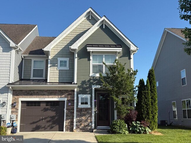 Building Photo - 33339 Lone Cedar Landing