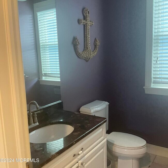 Building Photo - 45 E Pampano Dr