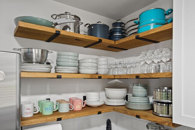 Building Photo - 3285 Marlanta Dr