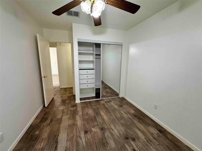 Building Photo - 21418 Park Bishop Dr