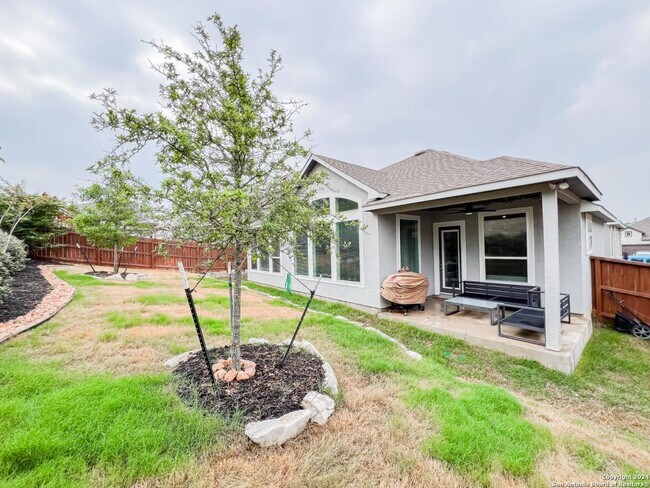 Building Photo - 24914 Resort Pkwy