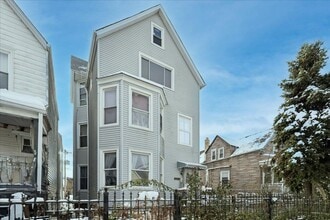 Building Photo - McLean