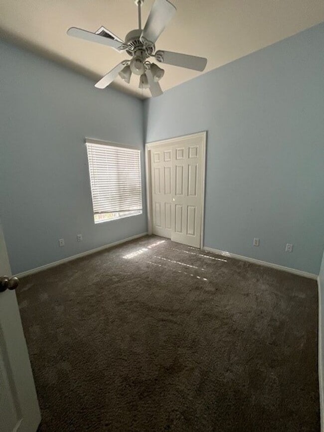 Building Photo - 15321 Lake Berryessa Ct