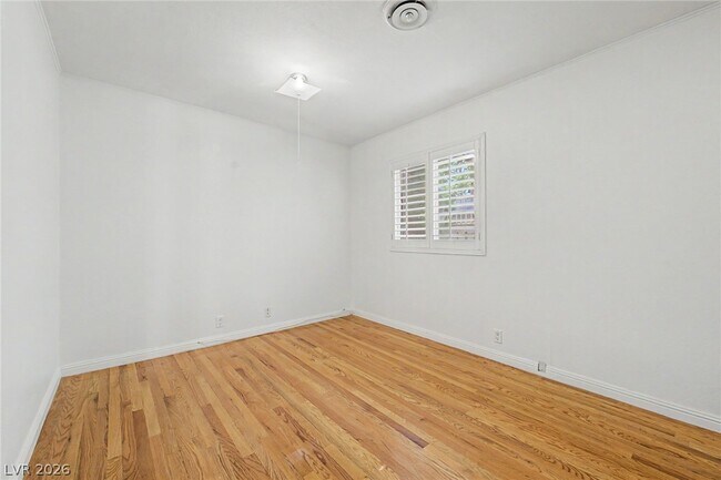 Building Photo - 3145 Bel Air Dr