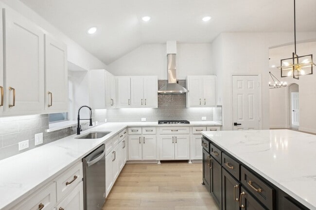 Building Photo - 3005 Hartford Ct