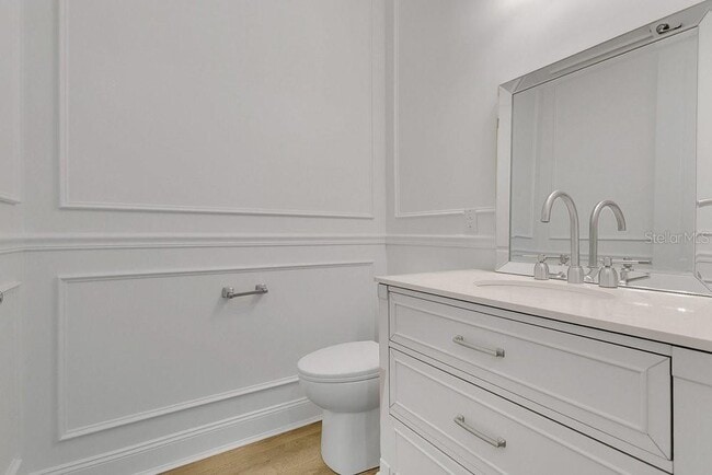 Building Photo - 14105 Larkspur Lake Dr