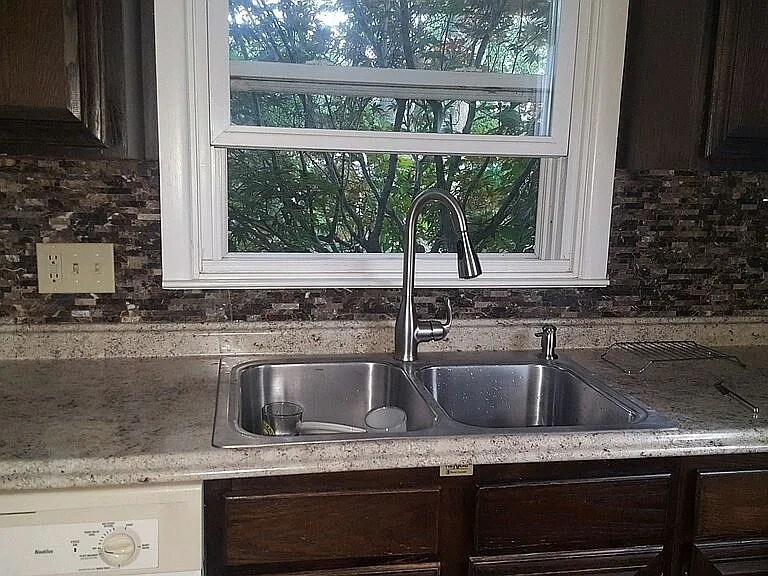 Building Photo - 19 Marie Pky