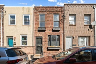 Building Photo - 629 Sears St