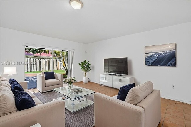 Building Photo - 14300 SW 152nd Pl