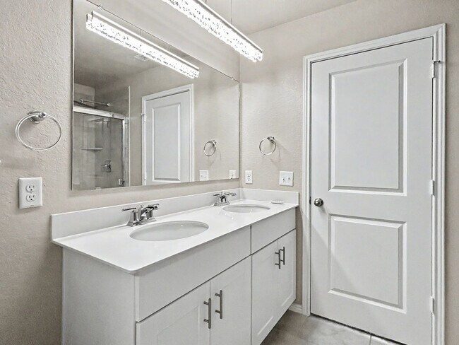 Building Photo - 7606 Granger Cv
