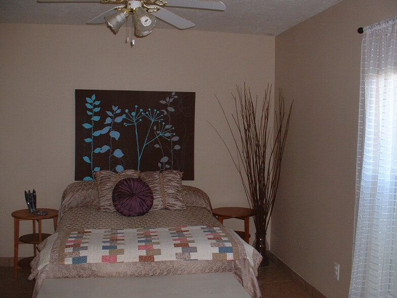 Building Photo - 2211 Dublin Dr