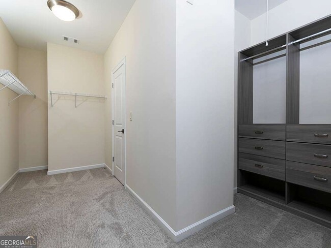 Building Photo - 3394 Bryerstone Cir SE