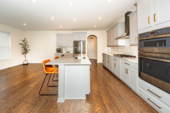 Building Photo - 50236 Amberwood Rd