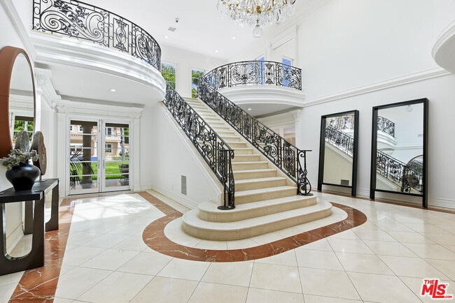 Building Photo - 407 Robert Ln