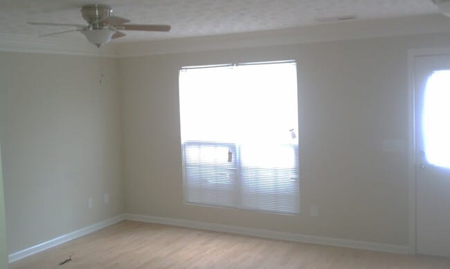 Building Photo - 5616 Union Pointe Dr