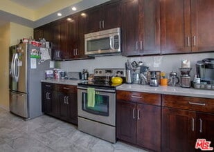 Building Photo - 124 Idaho Ave