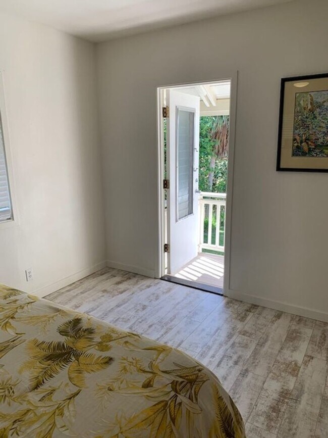Building Photo - Charming Island Retreat – 3BR/2BA Home A B...