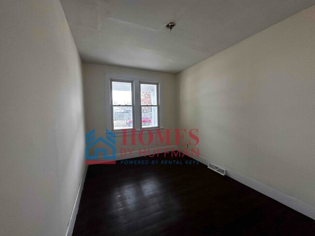 Building Photo - Ready for You! Two Bedroom House