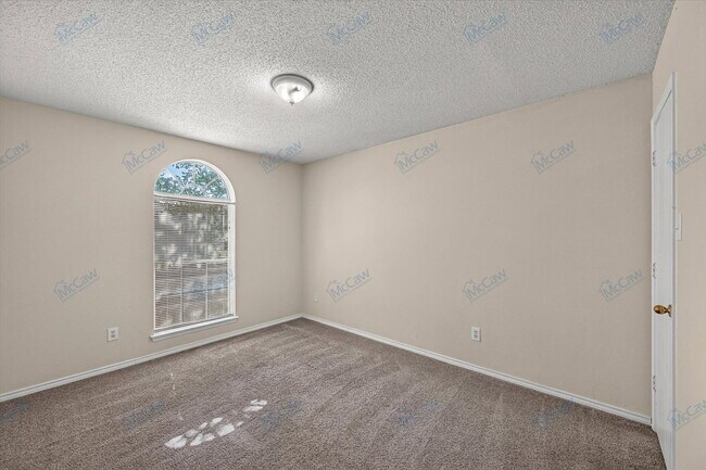 Building Photo - 8001 Mourning Dove Dr