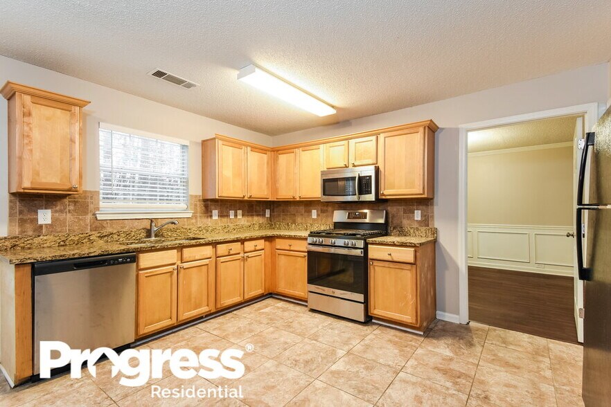 Building Photo - 187 Baywood Crossing