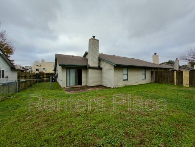 Building Photo - 1907 E 66th Pl