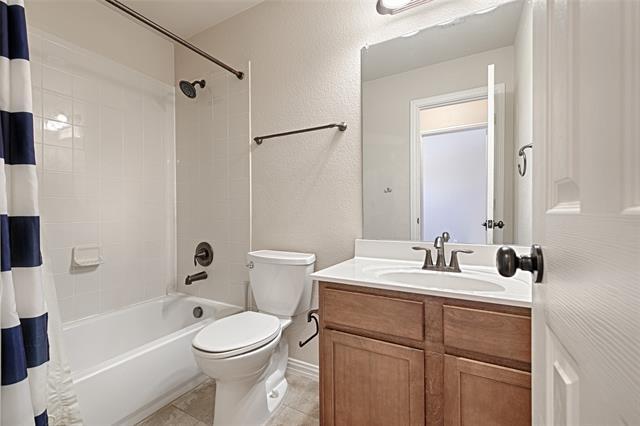 Building Photo - 1216 Realoaks Dr